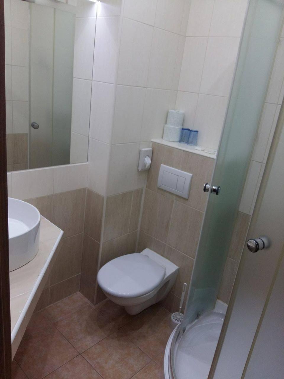 Hotel Centrál Šaľa Camera foto